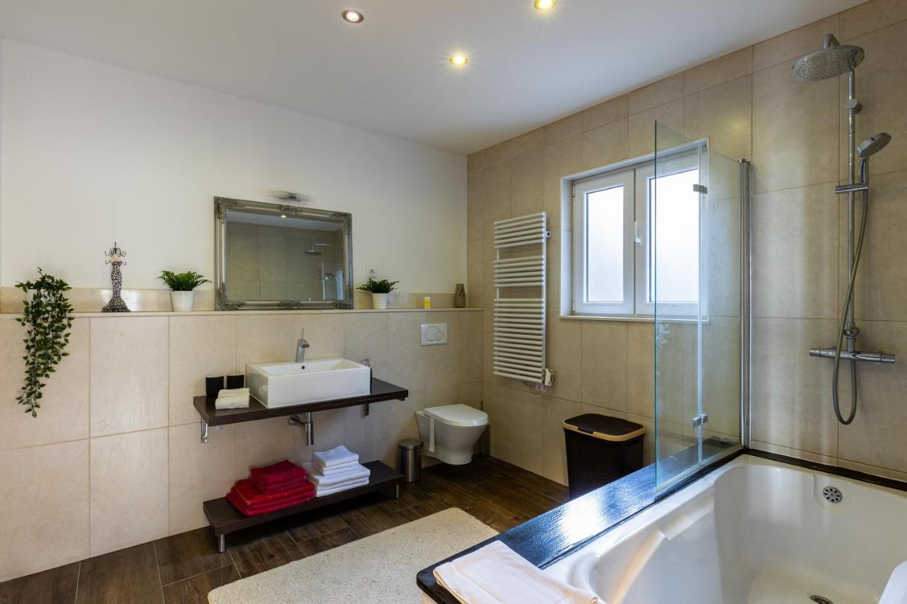 Lägenhet O'lord - Luxury Sea View Apt Near Old Town Dubrovnik