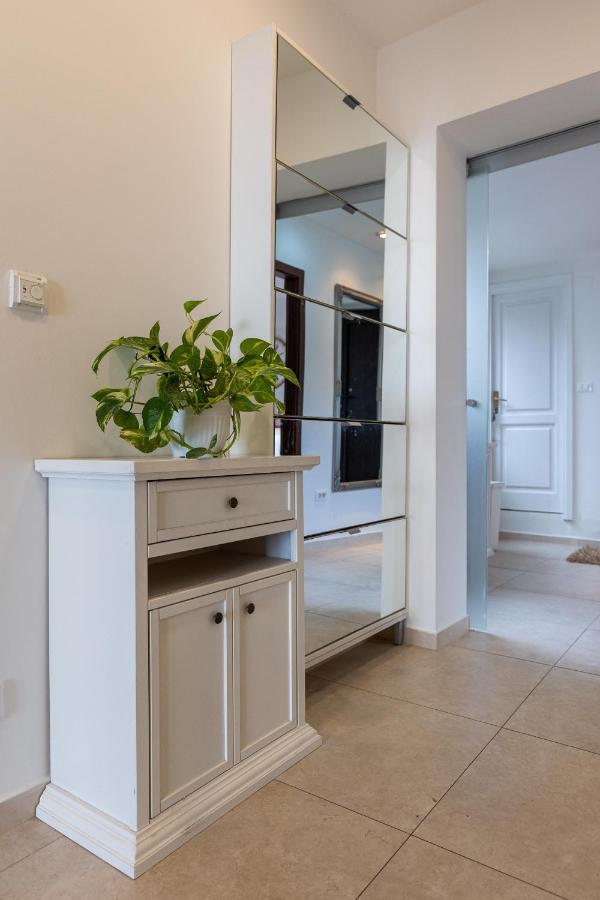 O'lord - Luxury Sea View Apt Near Old Town Lägenhet