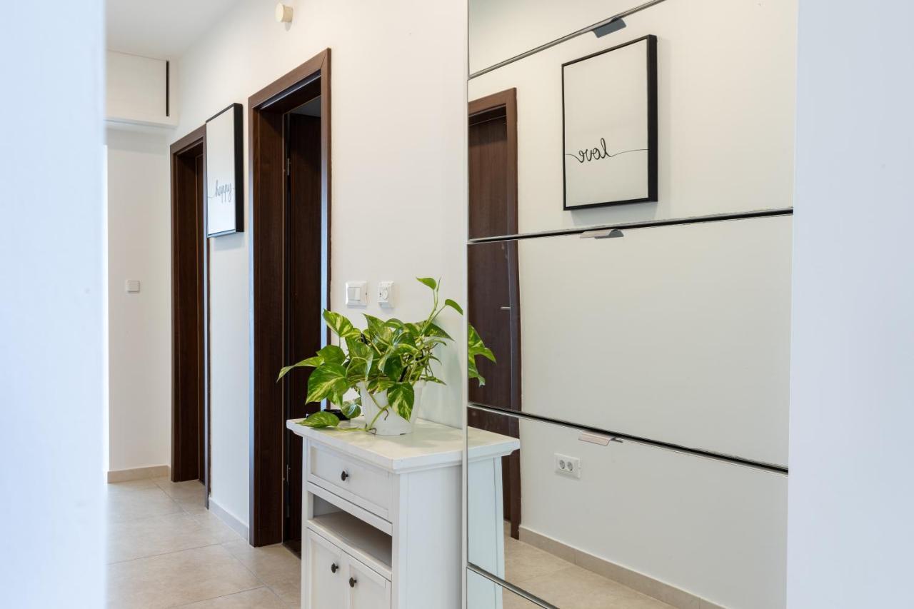 O'lord - Luxury Sea View Apt Near Old Town *