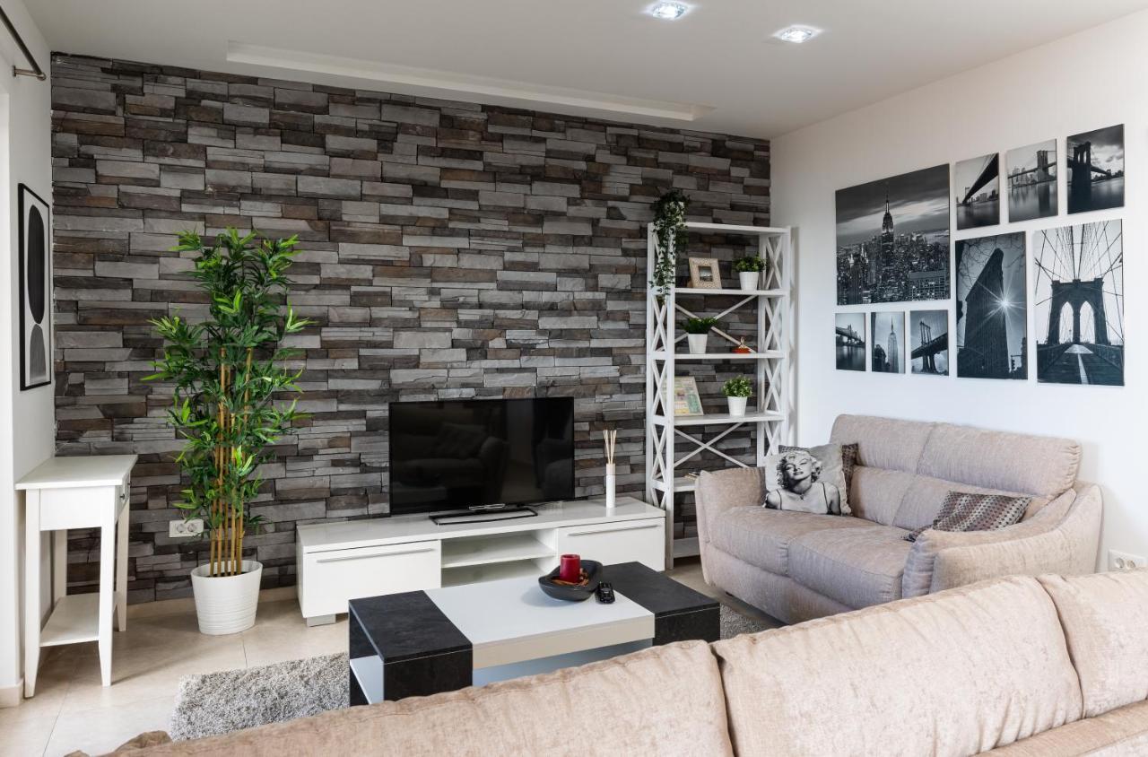 O'lord - Luxury Sea View Apt Near Old Town Apartment *